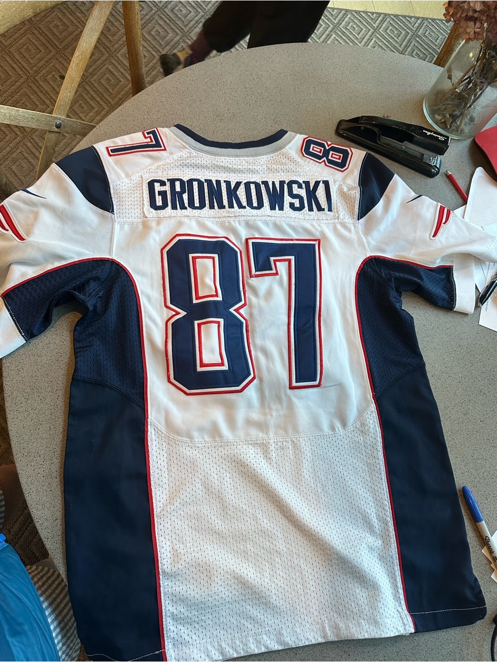 Gronkowski Patriots Football Jersey Size 45 (Large)